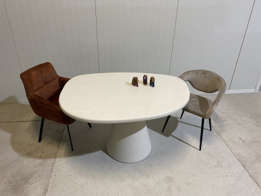 Betonlooktafel Pebble Conus RK